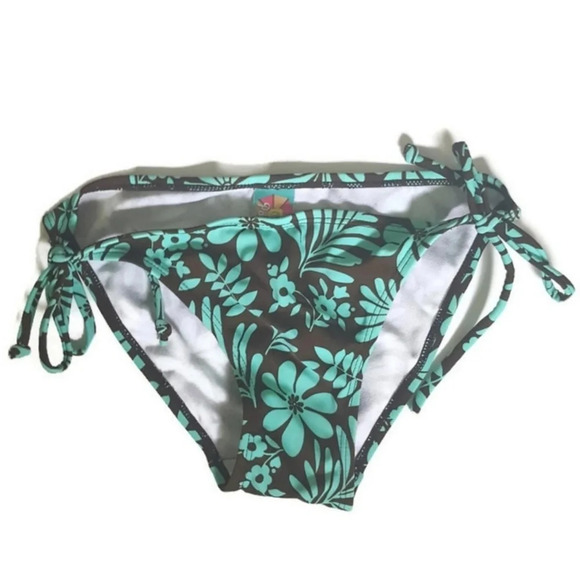 Pool Party Bikini Two Piece Swim Suit - Picture 3 of 7